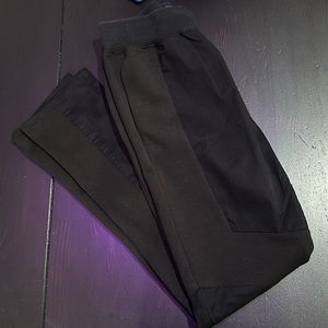 Jaanuu scrub pants size small